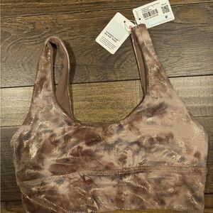 Brand NEW Lululemon Align Sports Bra. Size A/B - 4. Great fabric and color